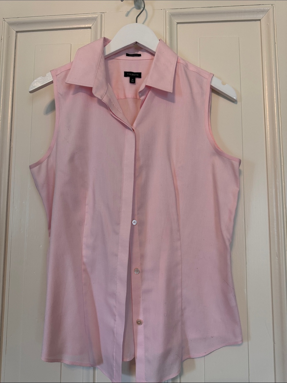 Talbots Pale Pink Sleeveless Button-Down Blouse 100% Wrinkle resistant cotton